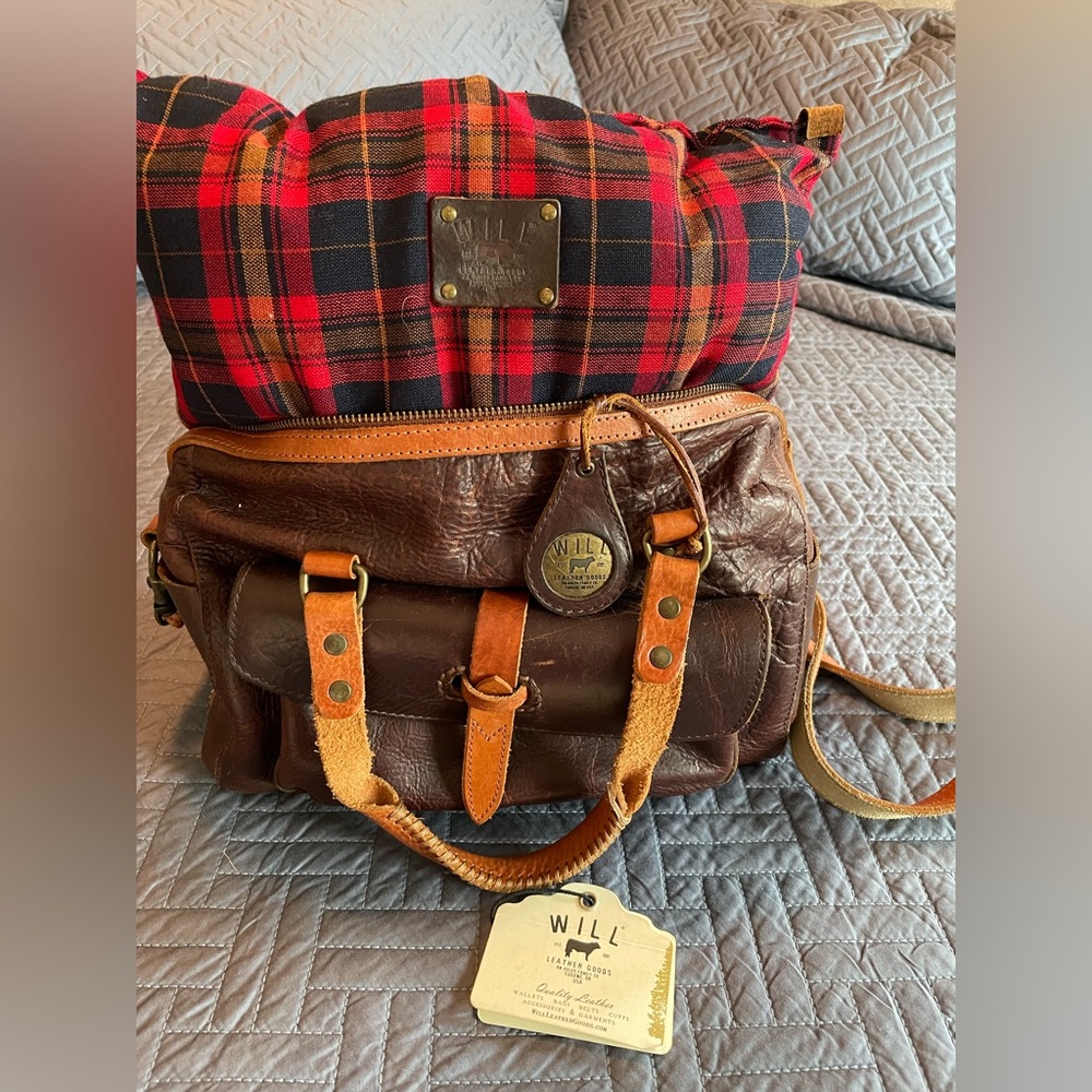 Will Leather Goods large bag with pillow insert and tag included
